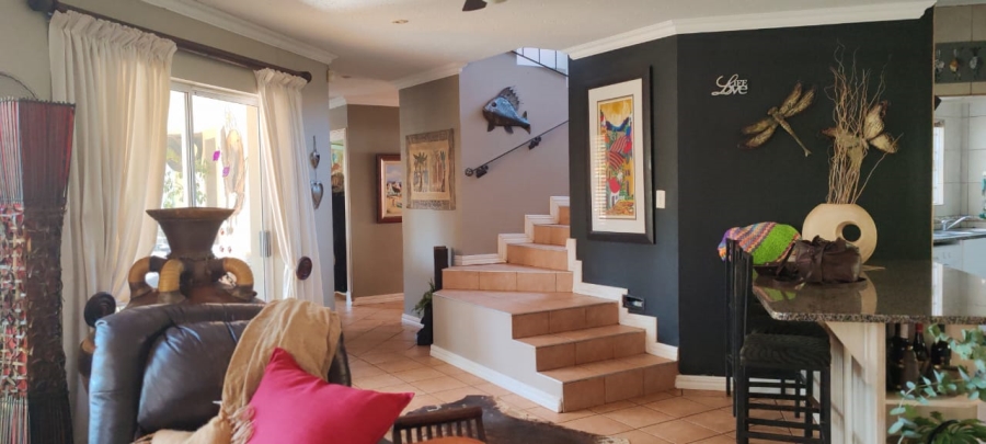 4 Bedroom Property for Sale in Melodie North West